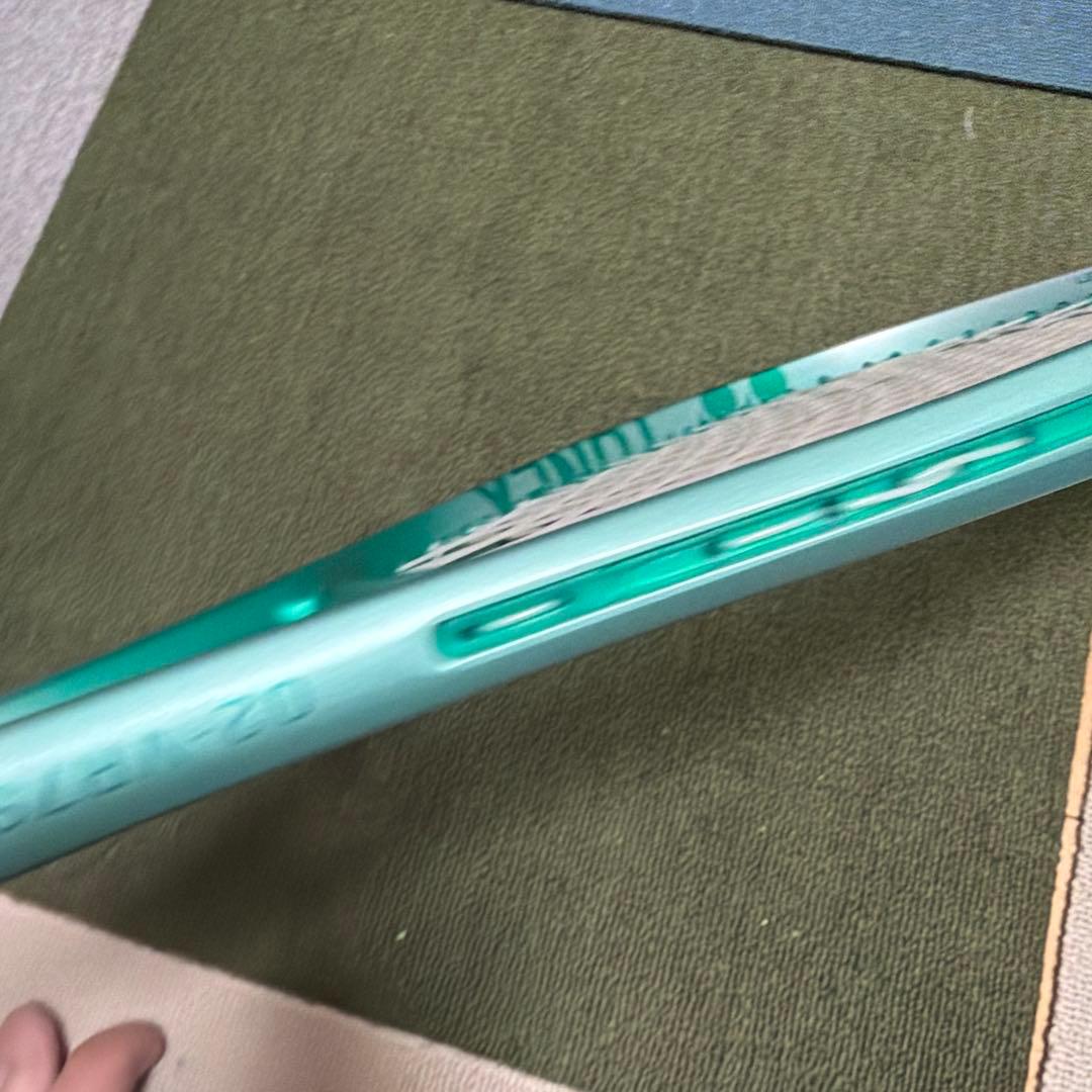 12番緑色テニスラケット(軟式用)