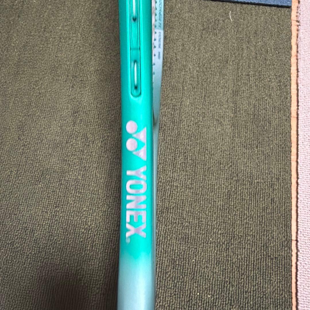 12番緑色テニスラケット(軟式用)