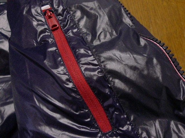 【大きい】XL日本サイズ位新品トミーヒルフィガーUSA限定蓄熱ダウンジャケット