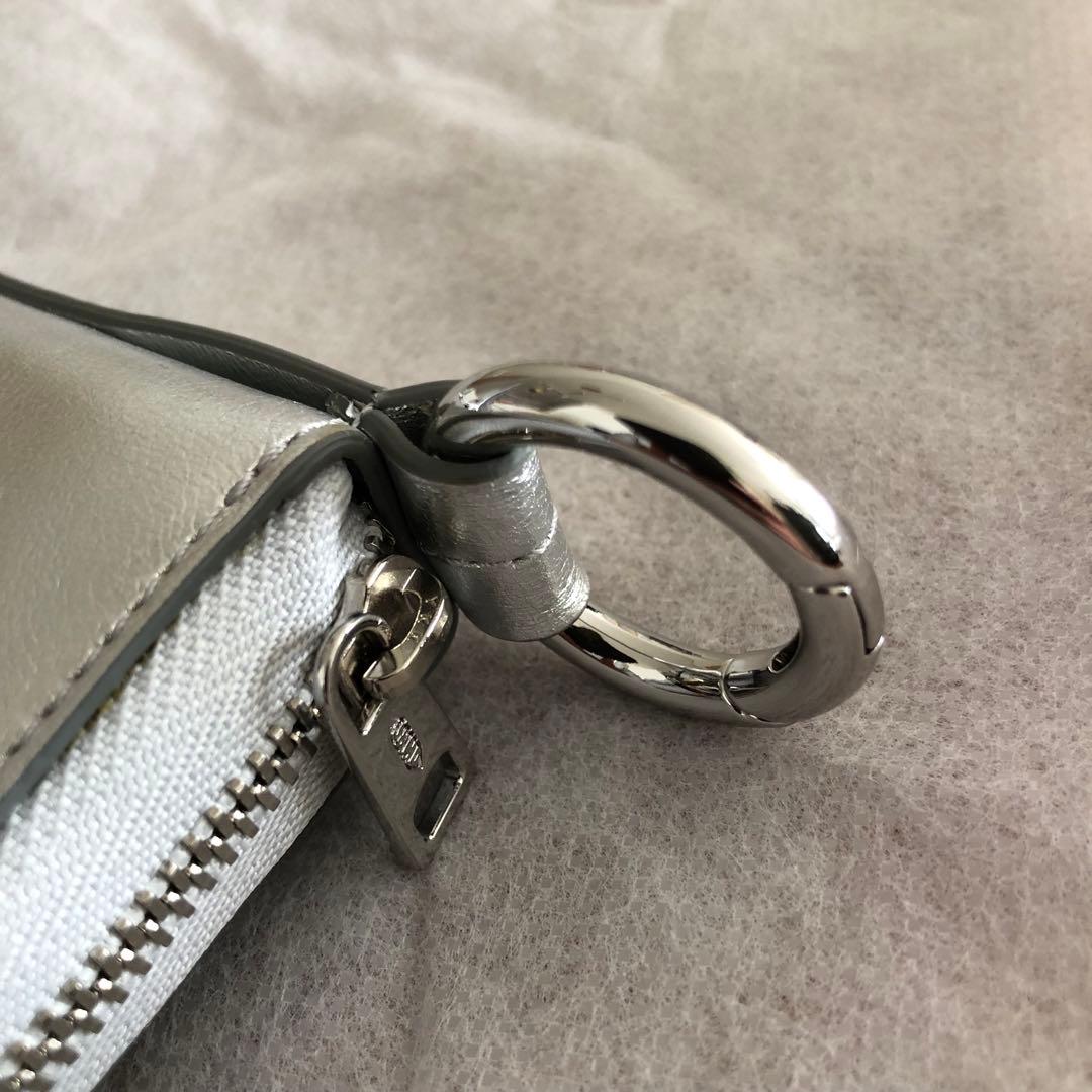 J&M DAVIDSON カーキーポーチ シルバー　※傷あり