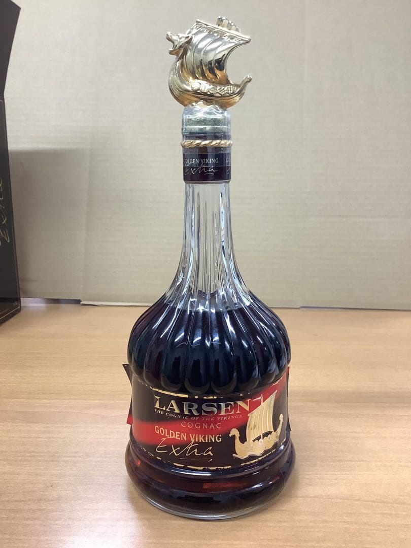 未開栓 コニャック ラーセン ゴールデンバイキング エクストラ 750ml