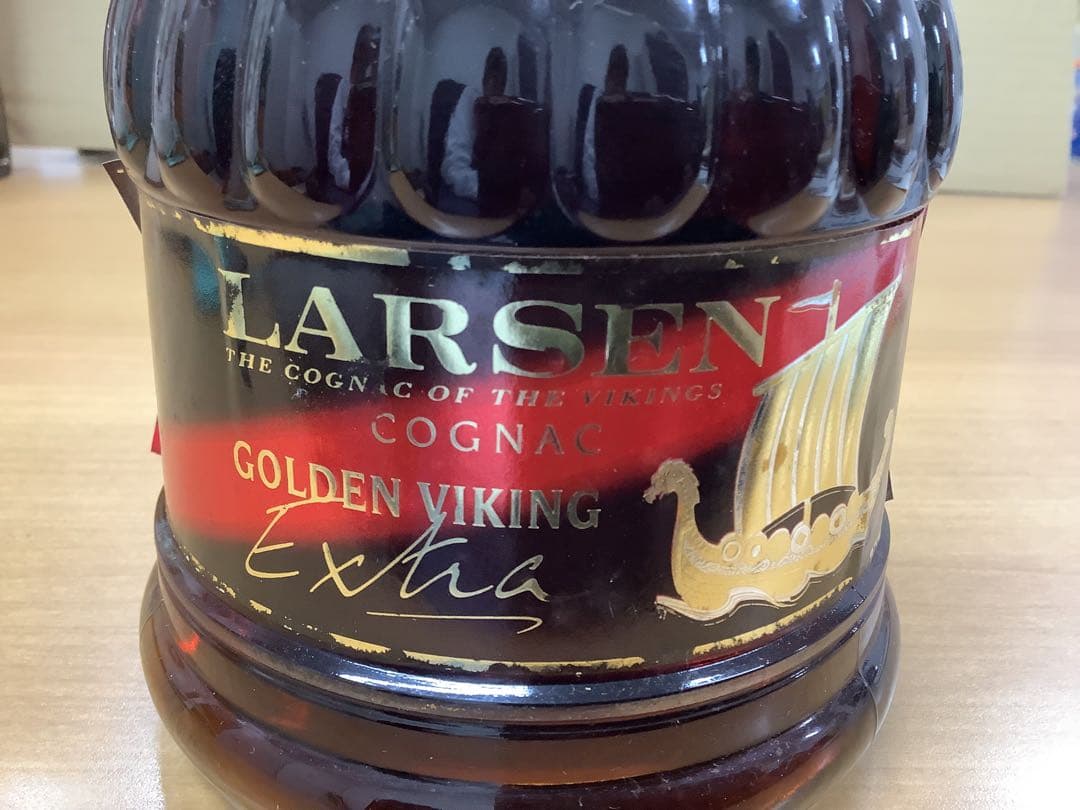 未開栓 コニャック ラーセン ゴールデンバイキング エクストラ 750ml