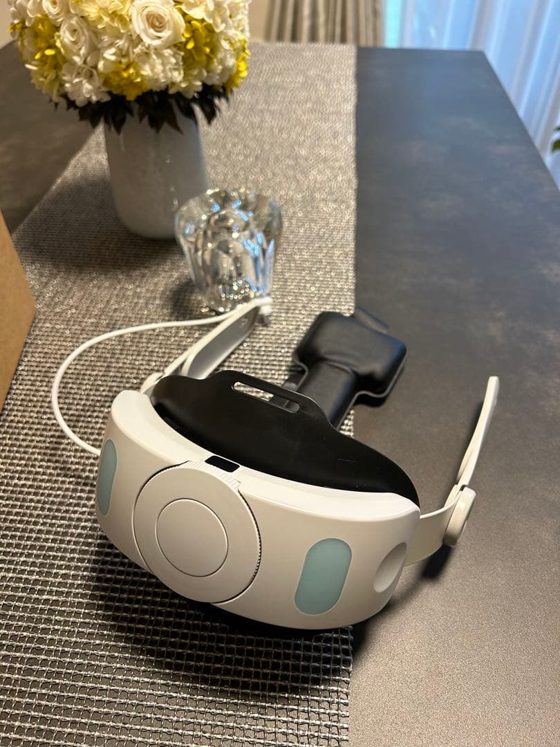 【超美品】 Quest 3 VRヘッドセット×付属品多数あり　125GB