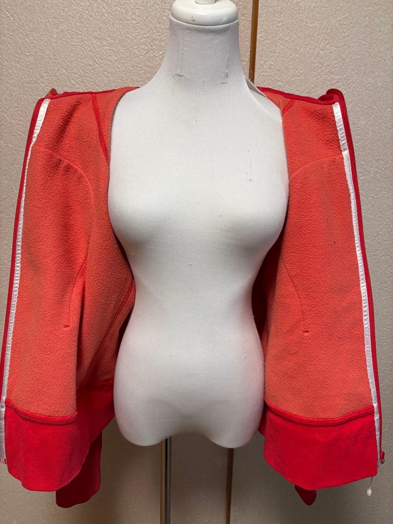 lululemon パーカー