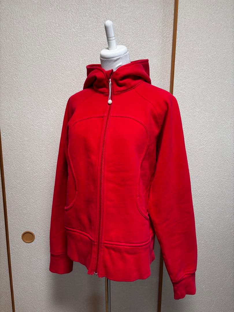 lululemon パーカー
