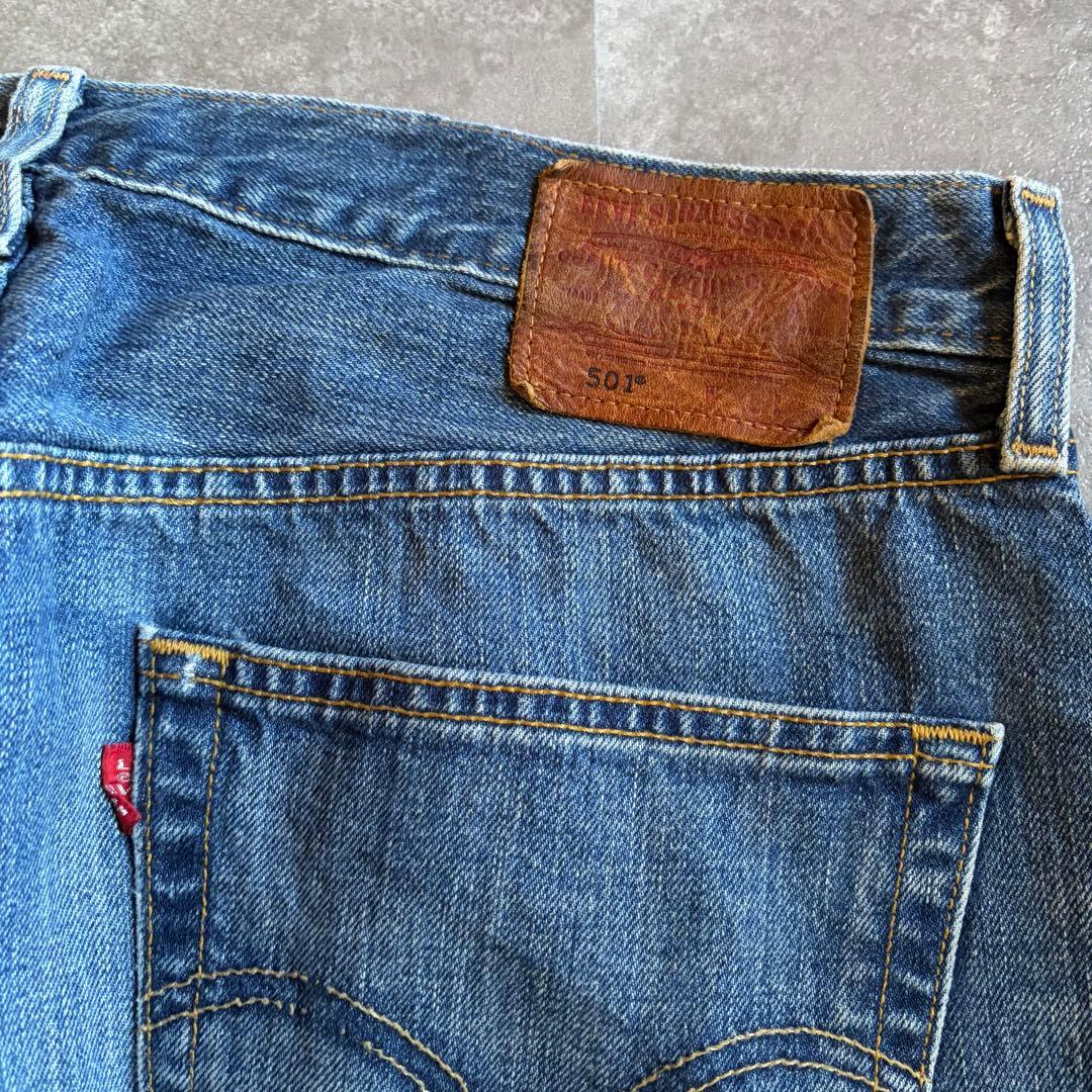 00s リーバイス 501 ストレート W36 L32 鬼ヒゲ フェード 古着