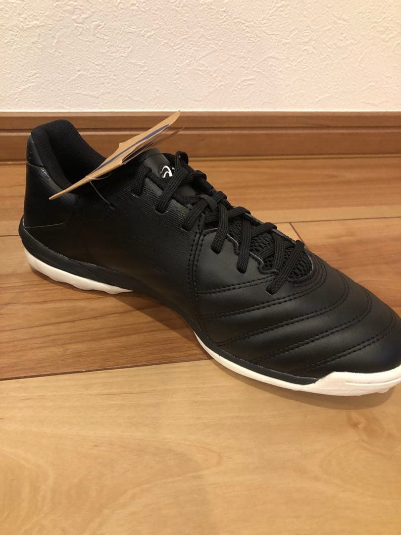 フットサルシューズ　asics