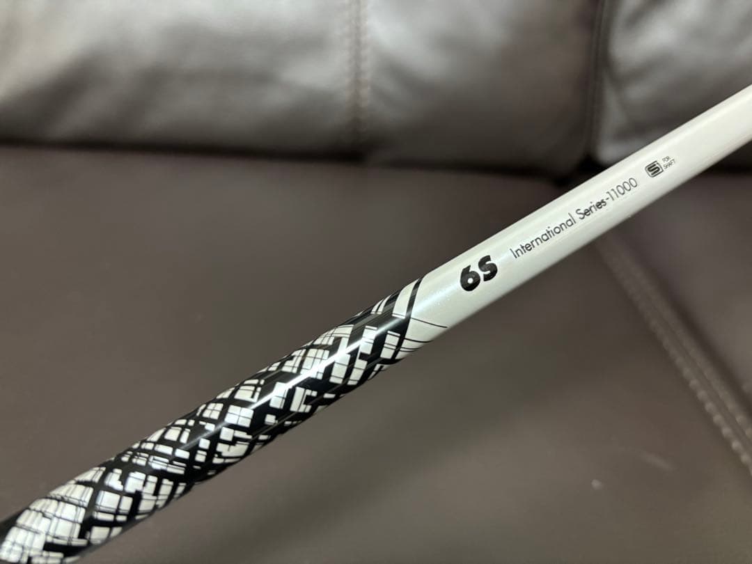 テーラーメイドスリーブ　ATTAS 11 ドライバー用シャフト 6S