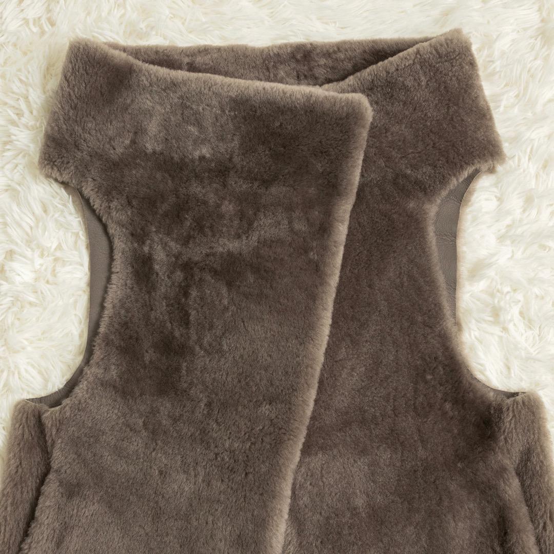 Whim Gazette ウィムガゼット 2024AW ムートンベスト モカ