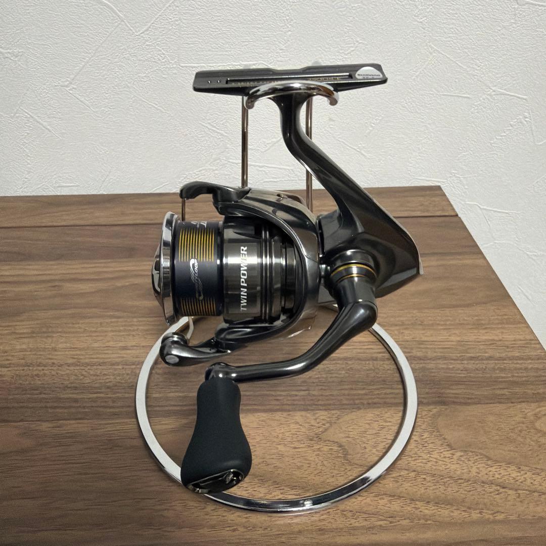 24ツインパワー 2500S 未使用品‼️