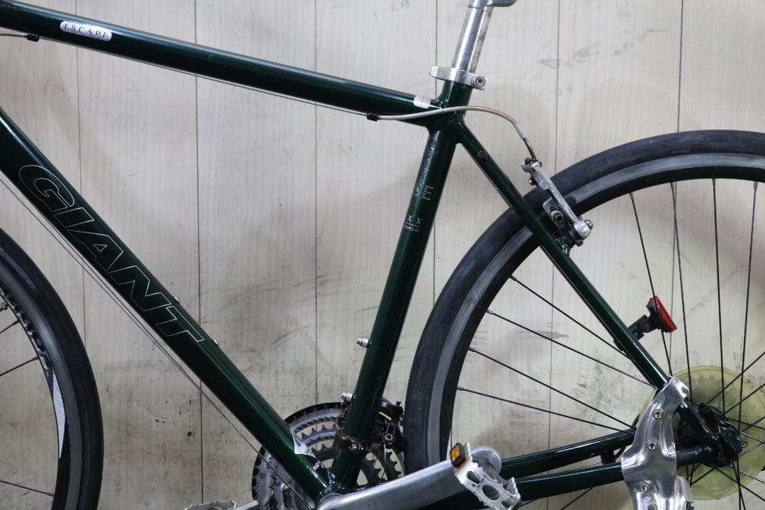 GIANT ESCAPE R3 700C アルミ 24速 500mm緑色クロス