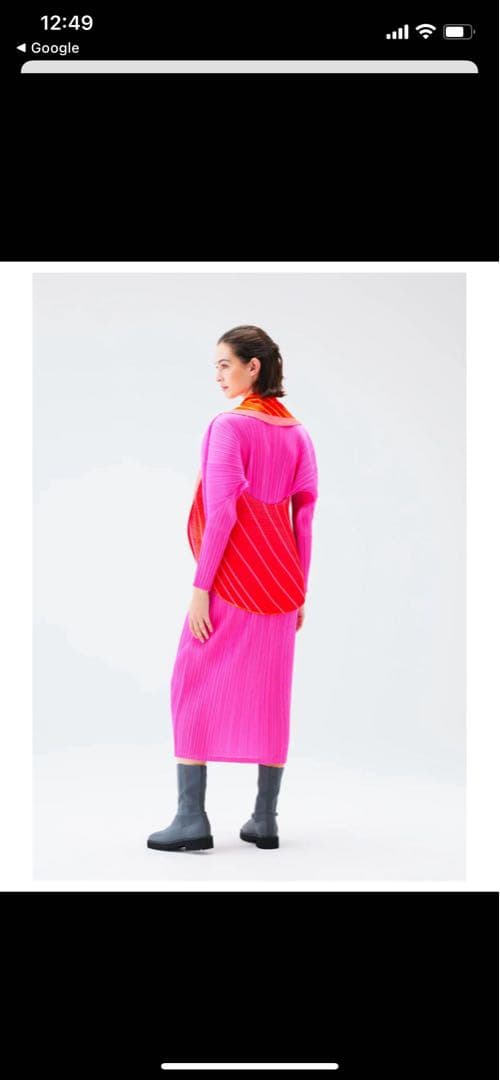 週末お値下げ　PLEATS PLEASE サークルスカーフ