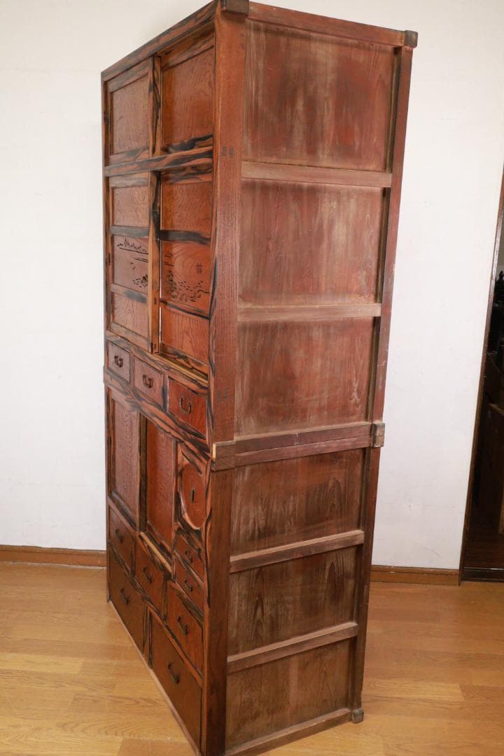 BE922 時代家具　黒柿貼　水屋箪笥　茶箪笥　欅扉　食器棚