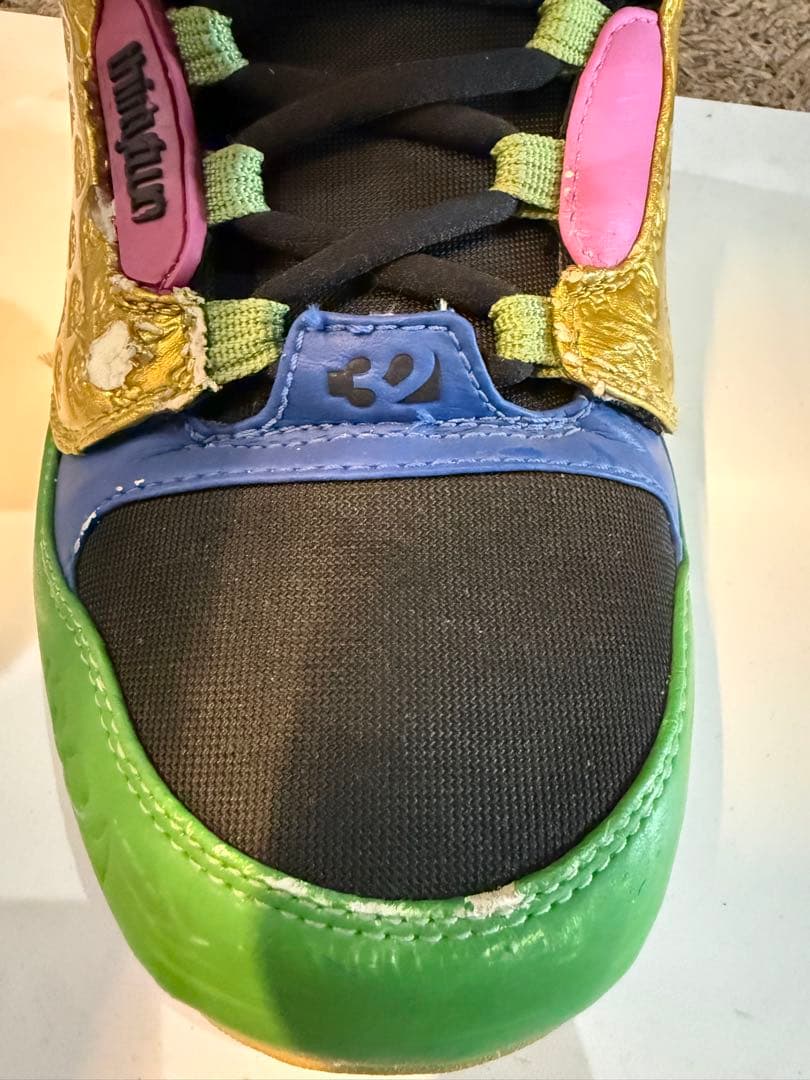 【thirtytwo】 サーティーツースノーボードブーツ