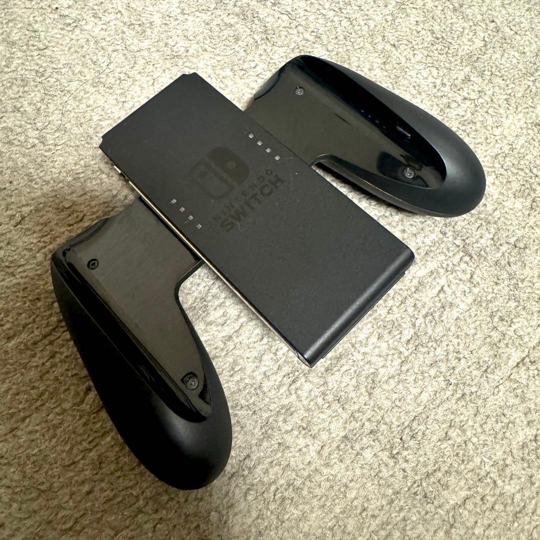 Nintendo Switch 本体 青/赤ジョイコン