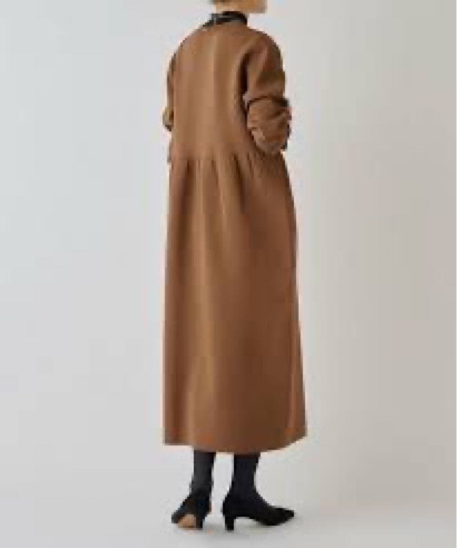 新品　定価2.8万円　ビアズリー　バイカラーニットワンピース　コクーン　キャメル