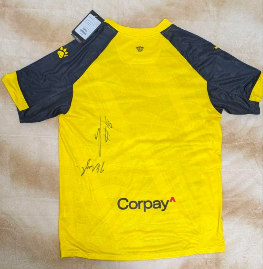 KELME社製のワトフォードFC2023-24シーズンホームレプリカユニフォーム