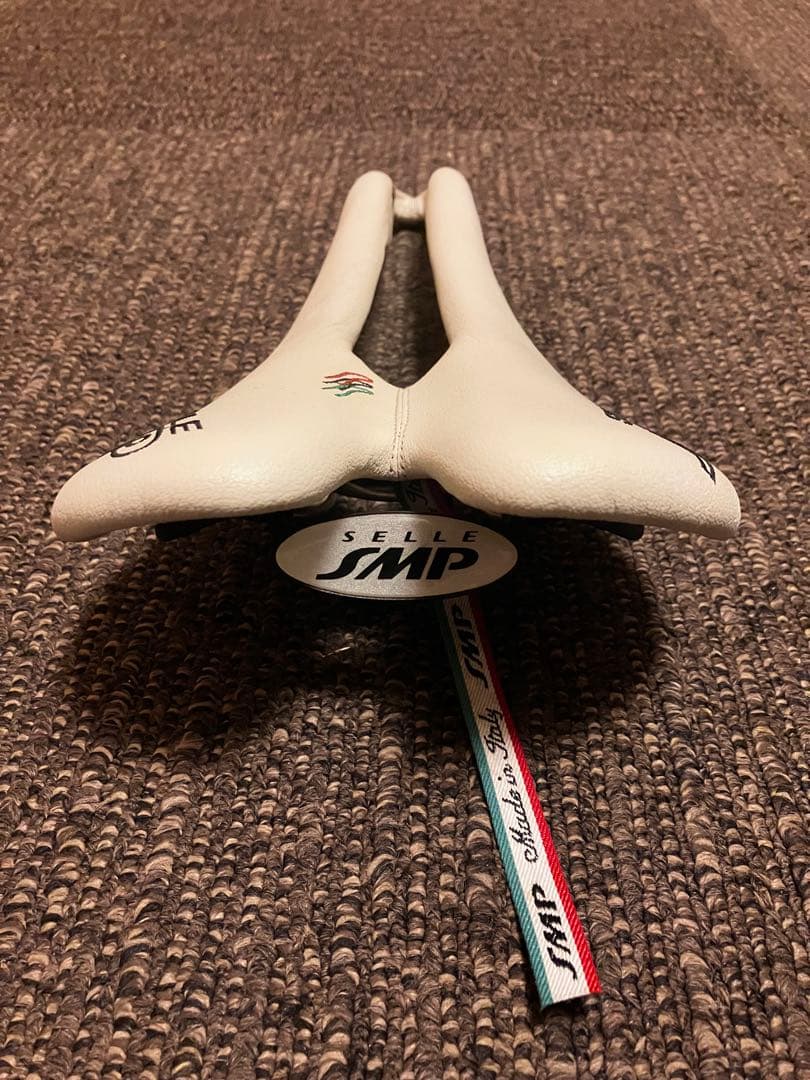 Selle SMP Dynamic ホワイトサドル　セラエスエムピー