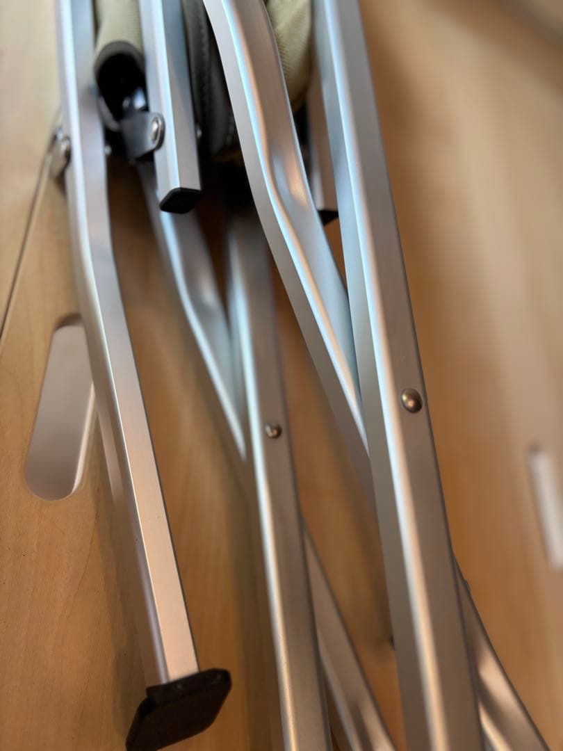  peak 2人掛け折りたたみチェア カーキ 本体に不満があれば返品可能