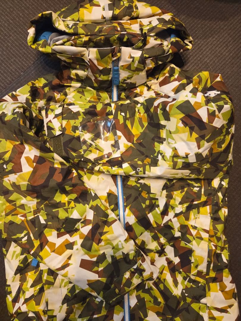 descente スキーウェア 上150、下160