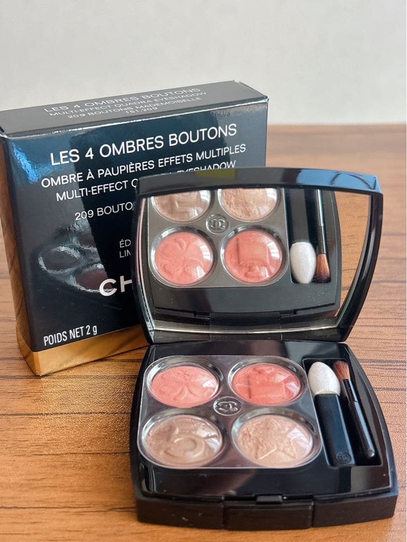 極美品♡CHANELアイシャドウ レキャトルオンブルブトン・マドモアゼル209