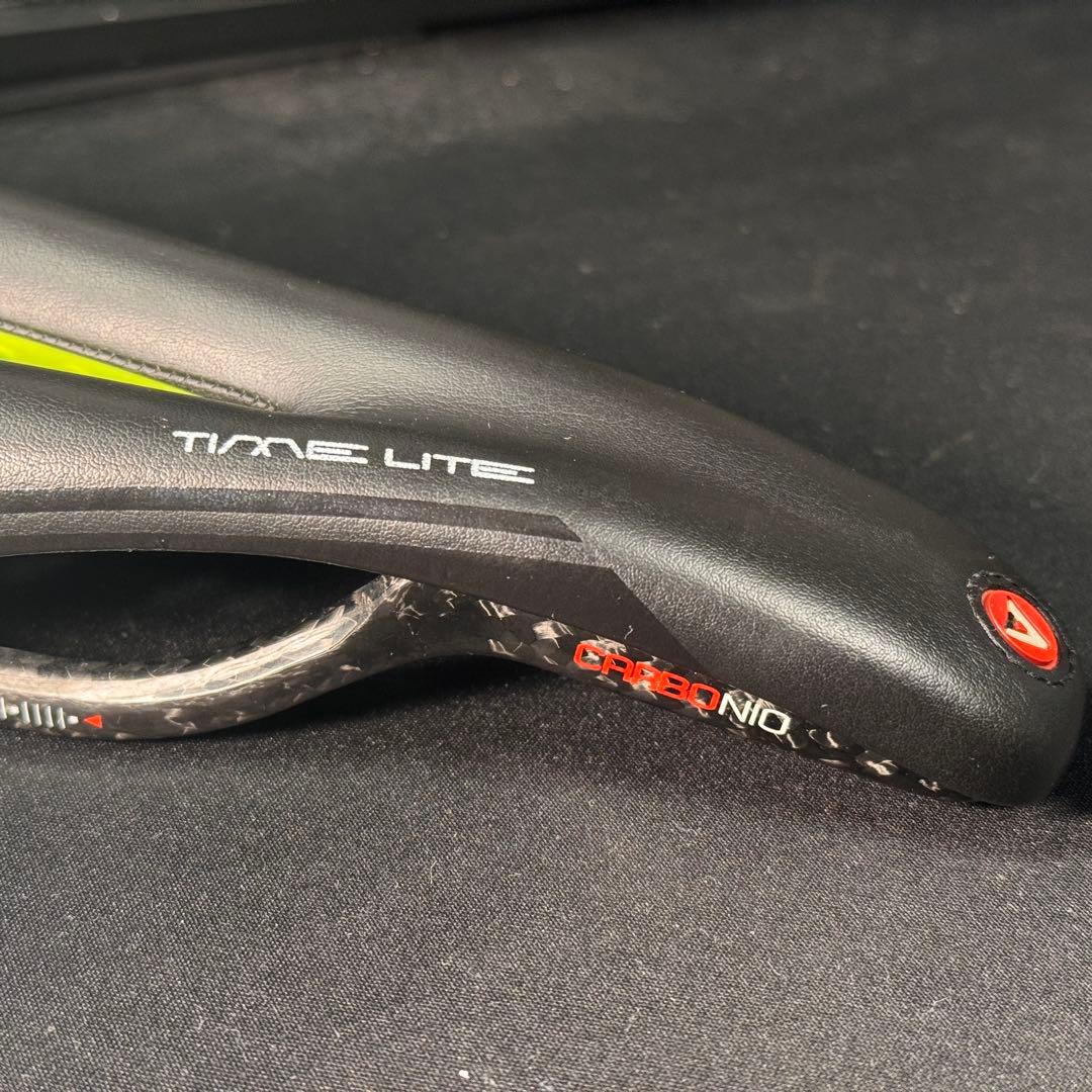 astvte timelite vt グリーン