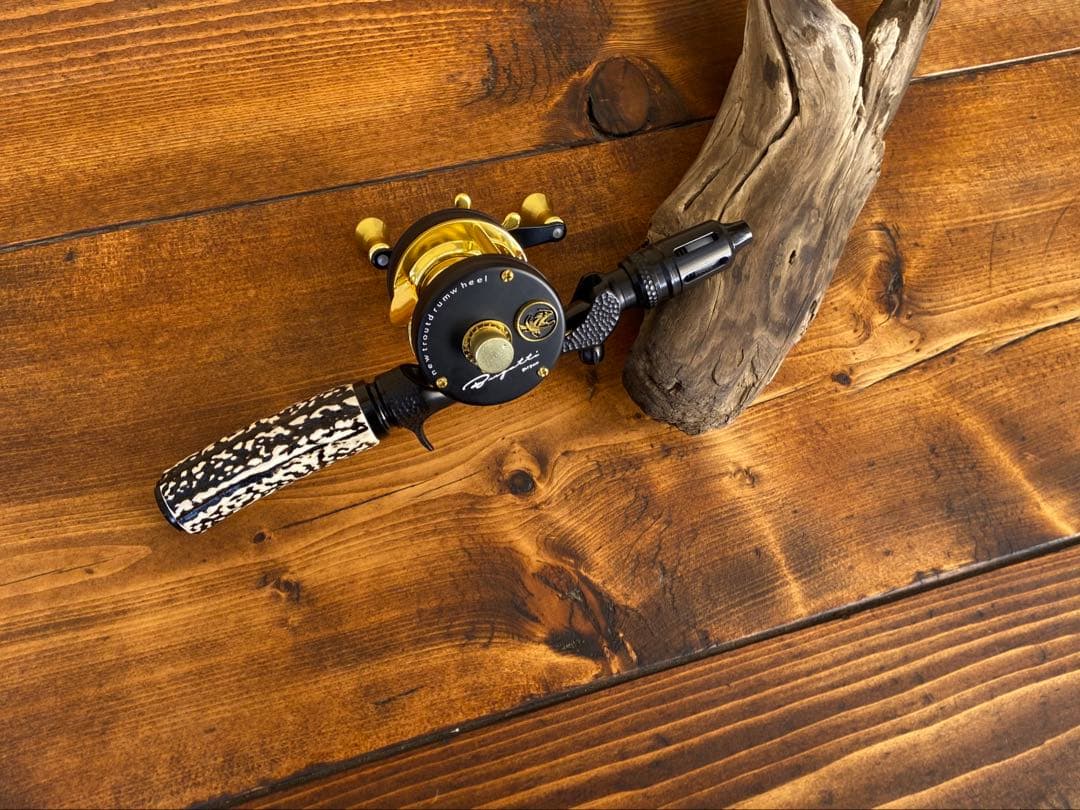 ガングリップ　鹿の角グリップ　トラウト　渓流　ハンドメイド　ロッドビルディング