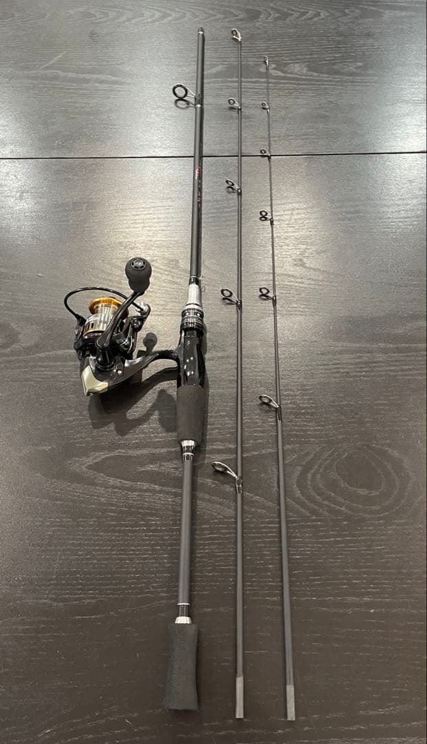 釣りセット2ピーススピニングロッド（180㌢）穂先2本付き3000番リールライン
