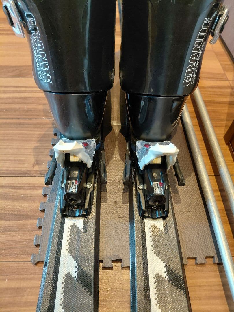 美品【ハイエンド】VOLKL/学生・メンズ用/スキーセット/メンテ・WAX済み