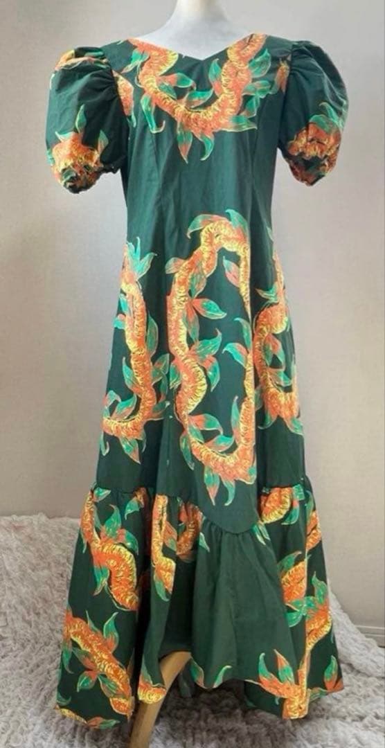 M〜Lサイズ　ホロクウ　イリマレイ　パフスリーブ　hula ハワイ　ワンピース