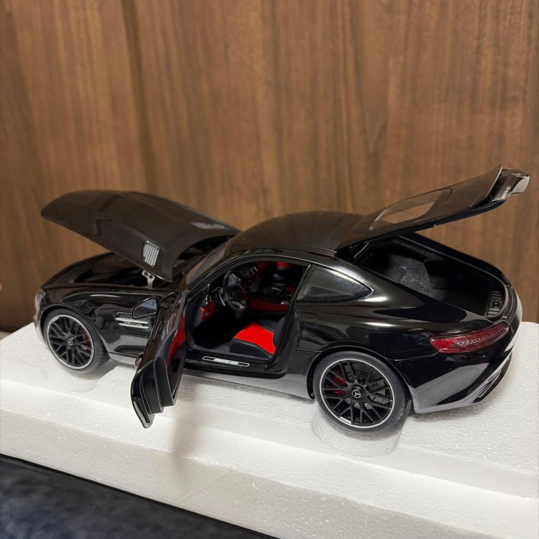 S*N様 AUTOart MERCEDES-AMG GT S ブラック