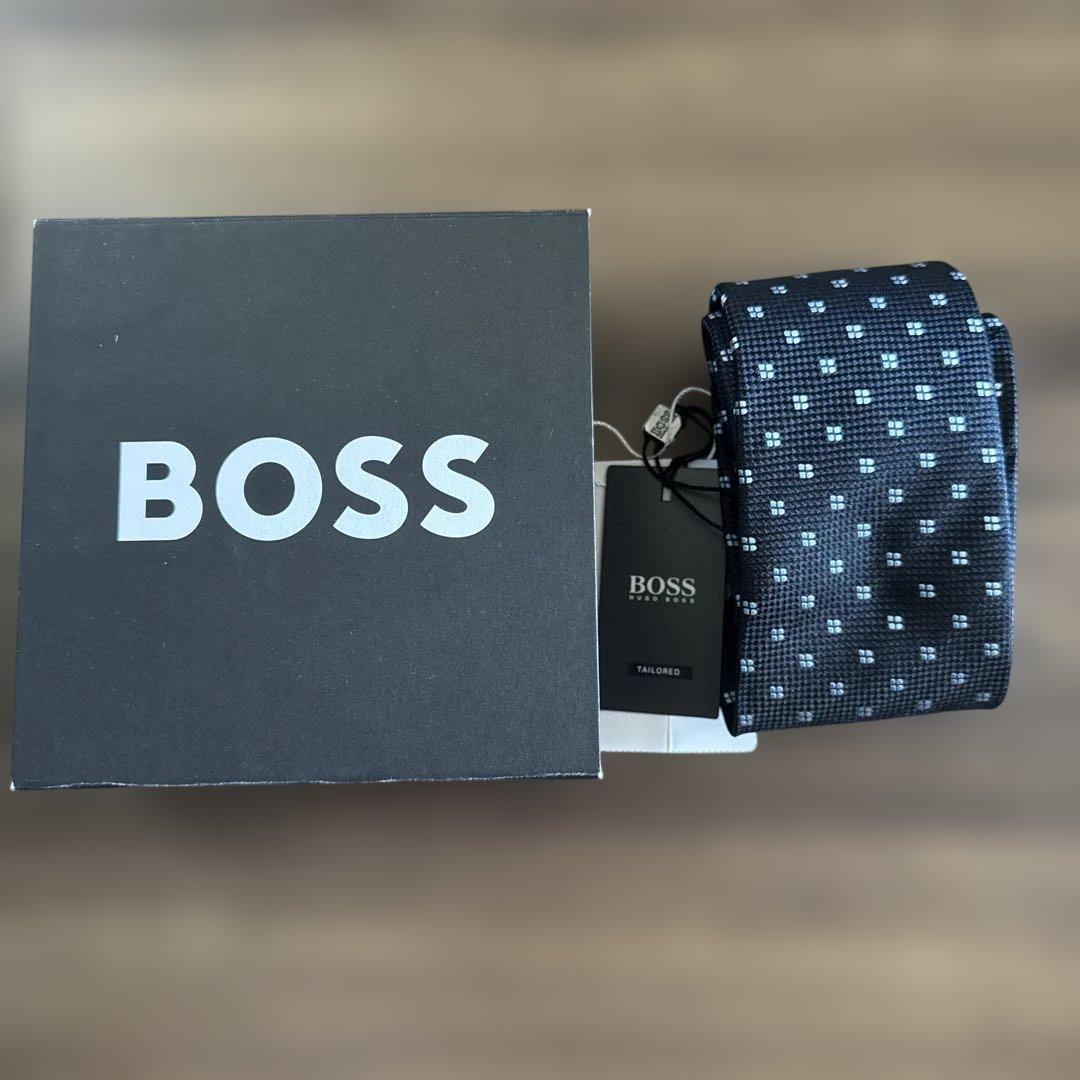 BOSS ネイビー ドットパターン ネクタイ