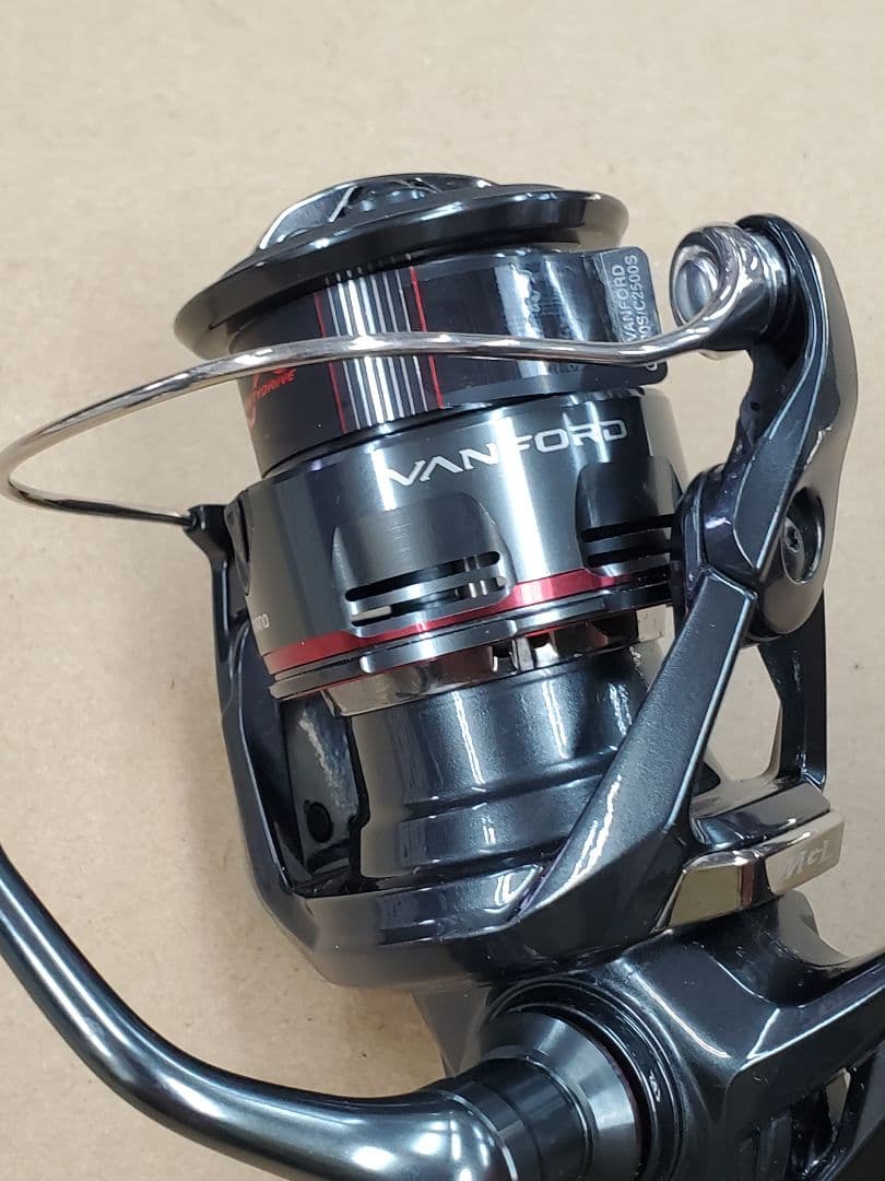 シマノ 24ヴァンフォード C2500SHG