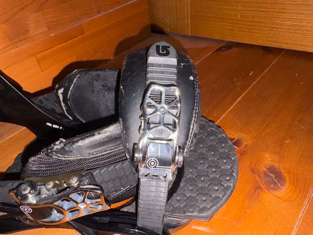 Burton バートン CO2 ビンディング