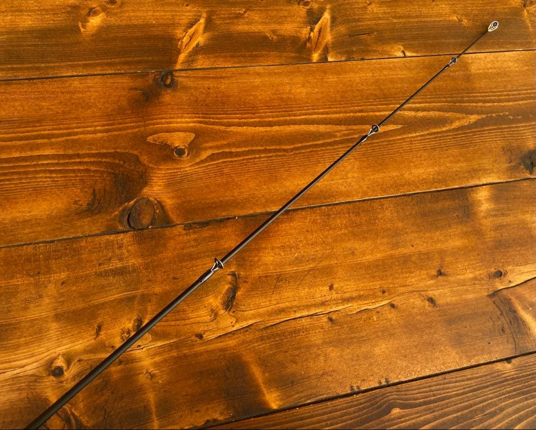 2ピースロッド　バスロッド　6ft 1.8M スピニングロッド　カーボンロッド