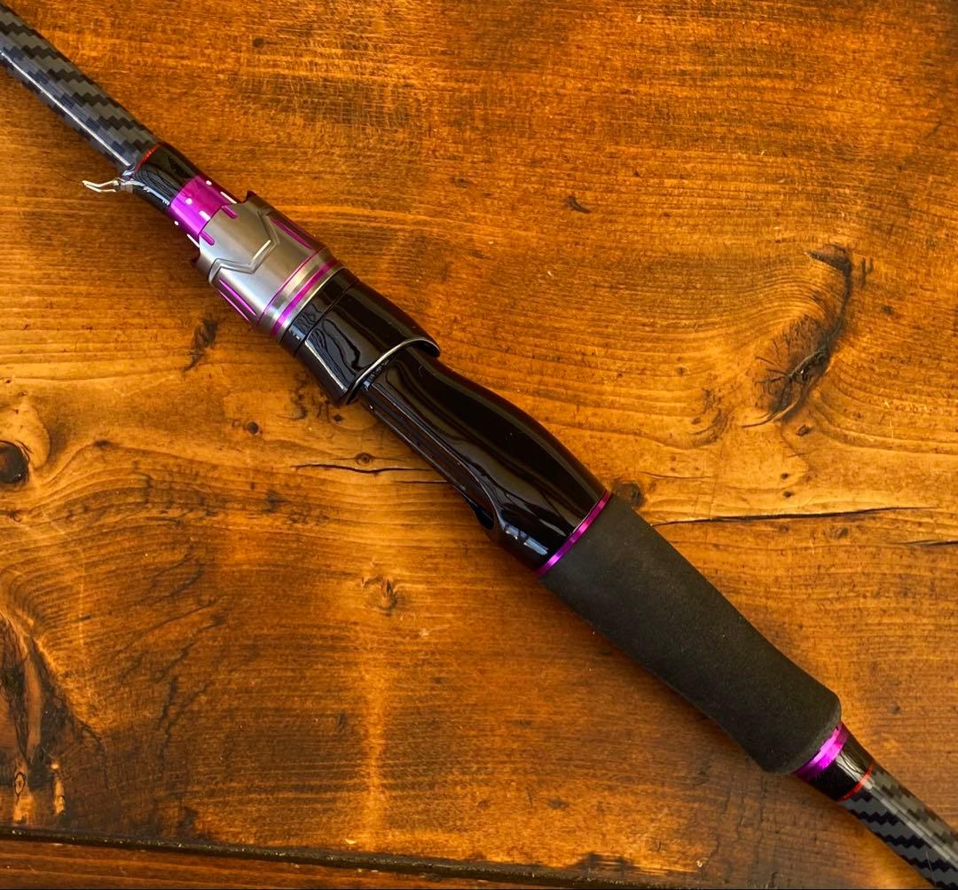 2ピースロッド　バスロッド　6ft 1.8M スピニングロッド　カーボンロッド