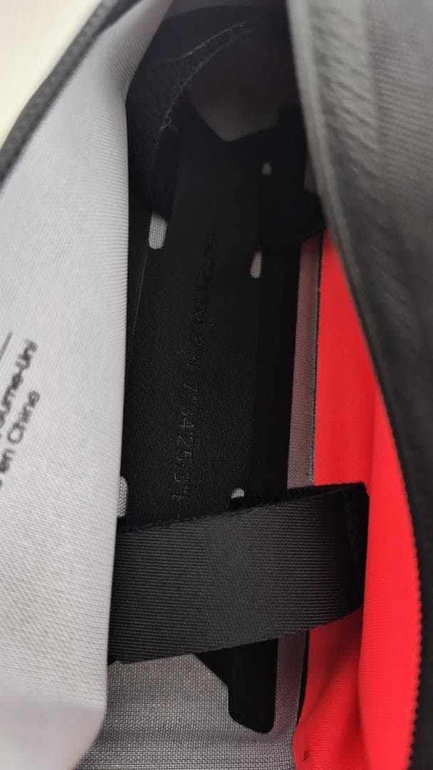 【ネサゲ】アピデュラ x キャニオン　フレームバッグ 黒