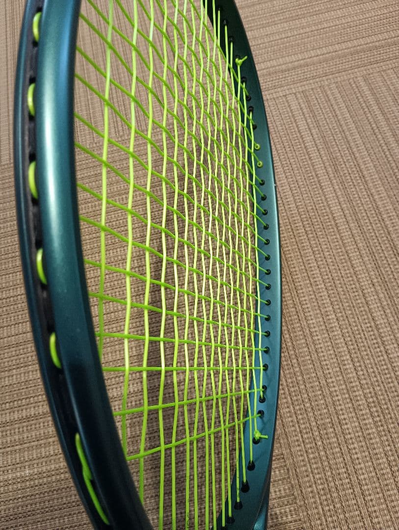 ウィルソン　ブレード98　最新現行モデル