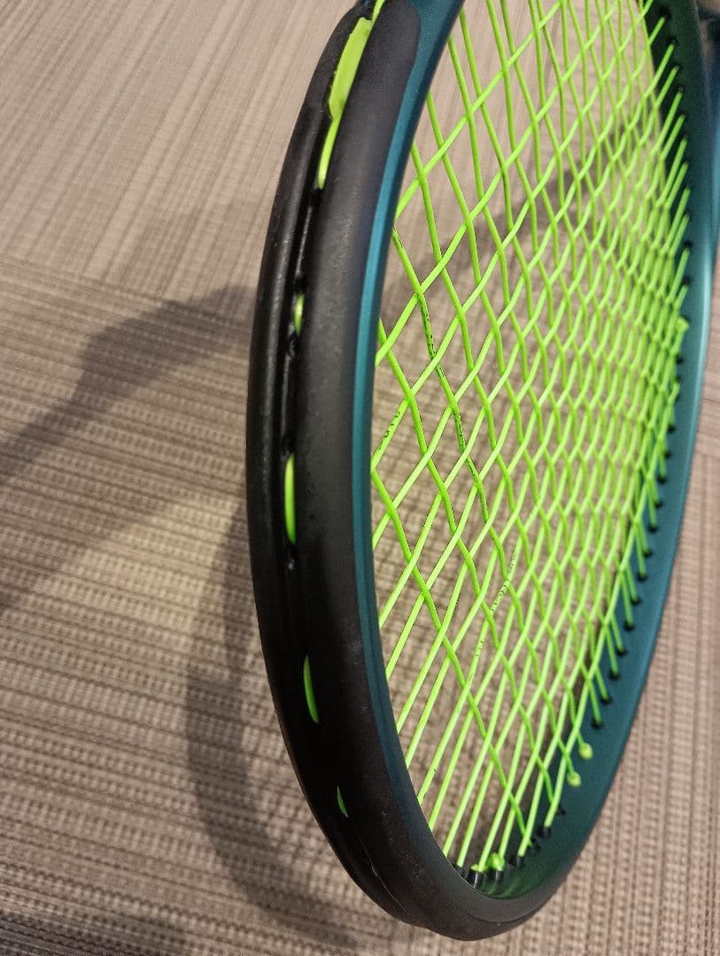 ウィルソン　ブレード98　最新現行モデル