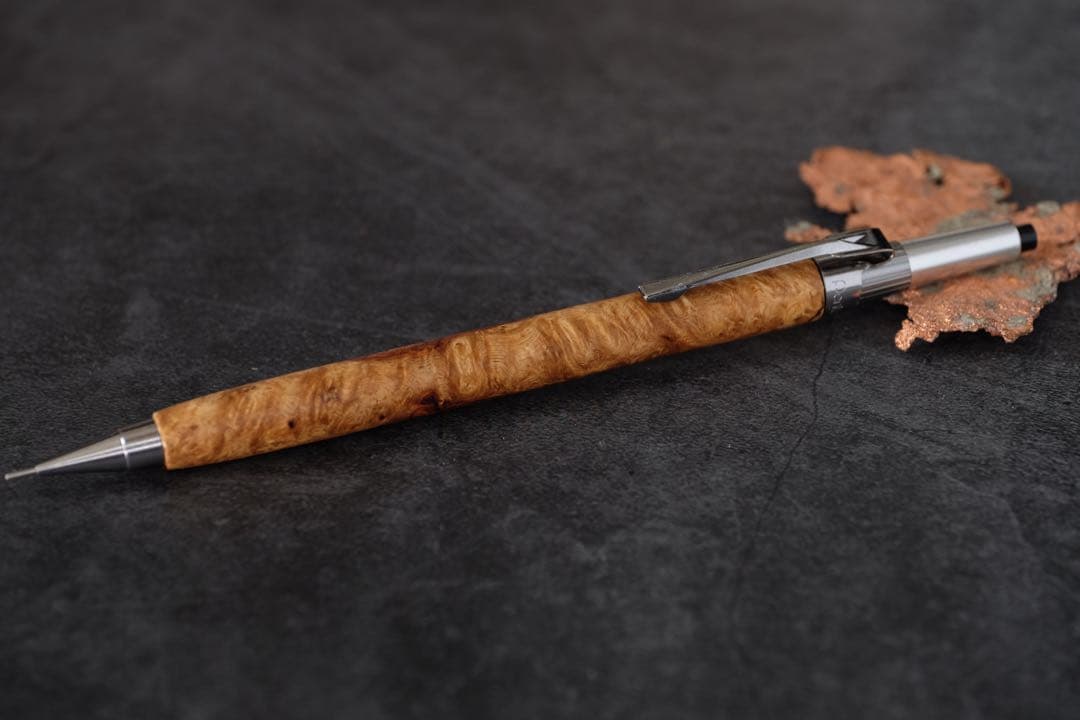 PG5木軸カスタム0254　高村杢工房 製図用シャープペンシル　花梨瘤紅白