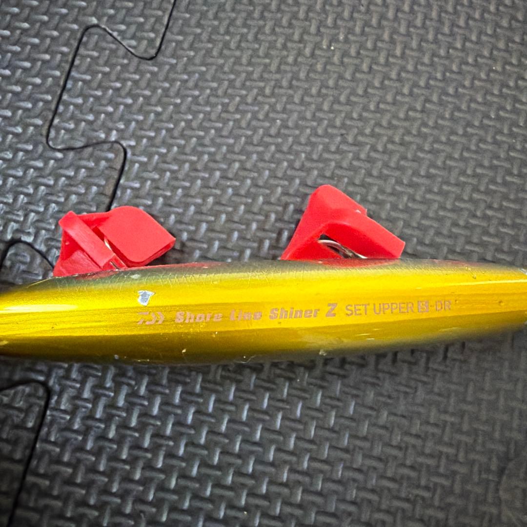 【値下げ】青物用　プラグルアー引退セット 10個　ケース付き