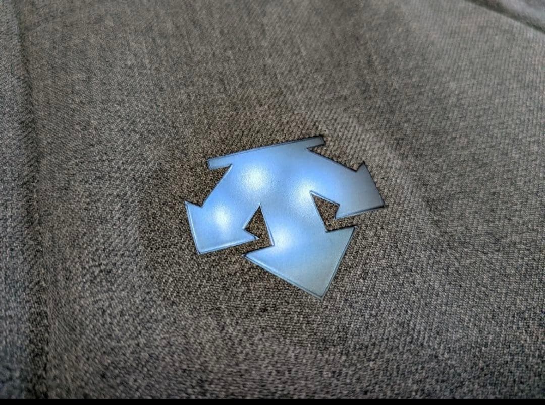 DESCENTE GOLF モバイルサーモベスト グレーMサイズ