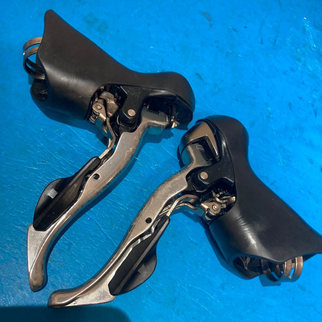 ❌◻️105 ST-5700 2×10 STIレバー