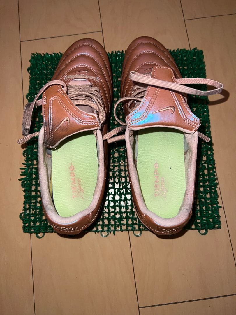 サッカーシューズ　ティエンポリゲラ　プロLE