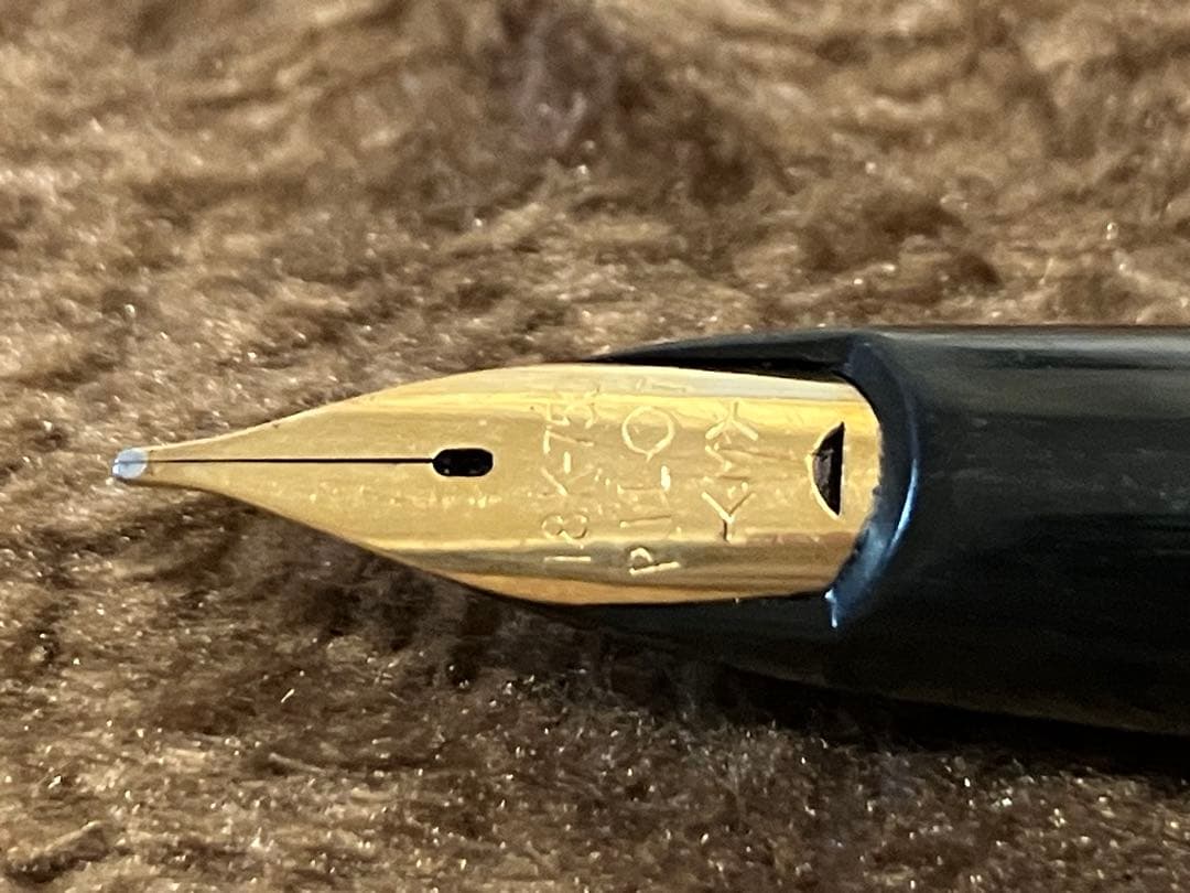 18K 750 (M) Elite 万年筆 黒