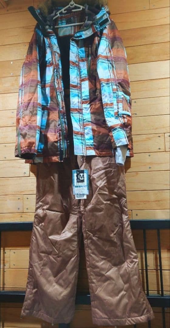 新品スキーウェア(スノボーウェア)SECRET GARDENシークレットガーデン