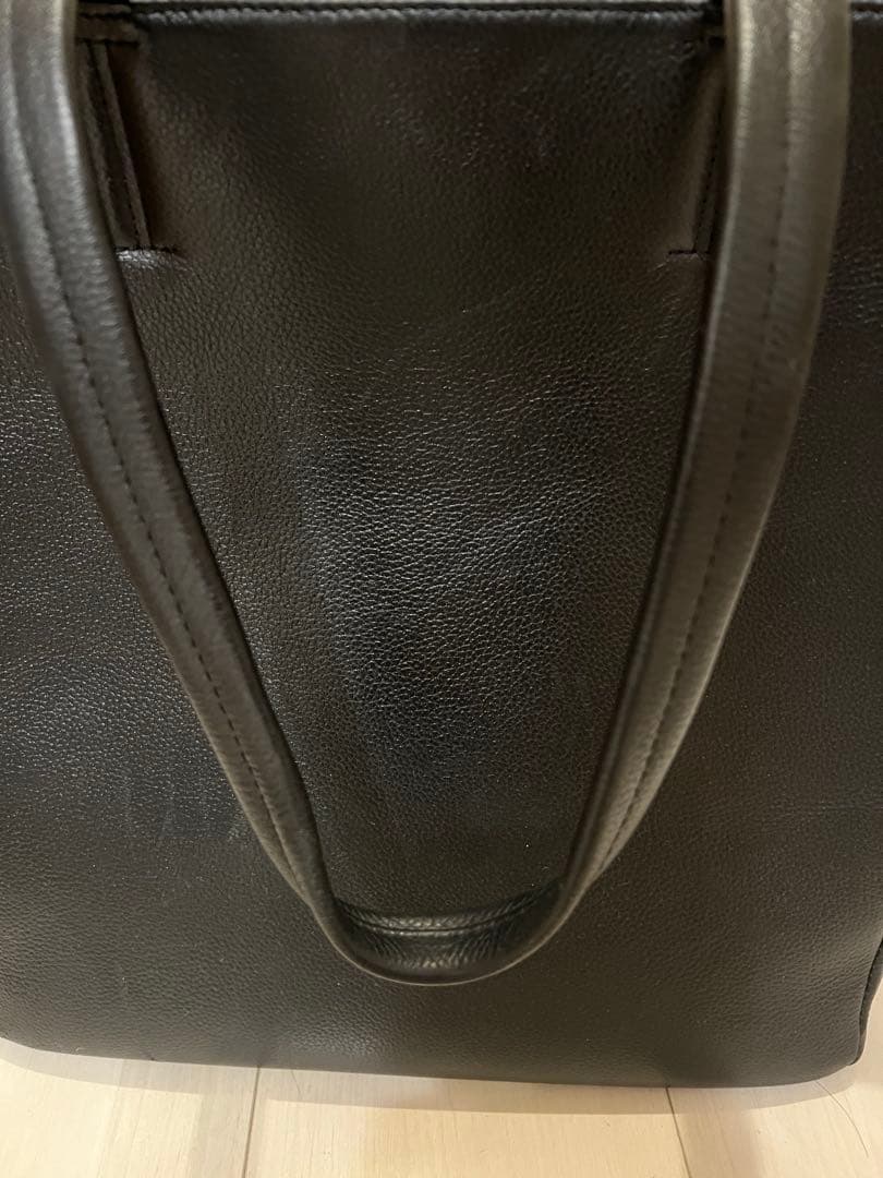 【SHIPS】スマート レザー ヴァーティカル トートバッグ