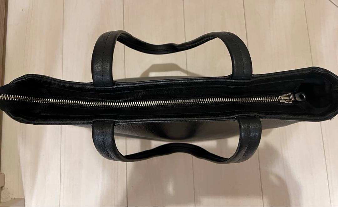 【SHIPS】スマート レザー ヴァーティカル トートバッグ