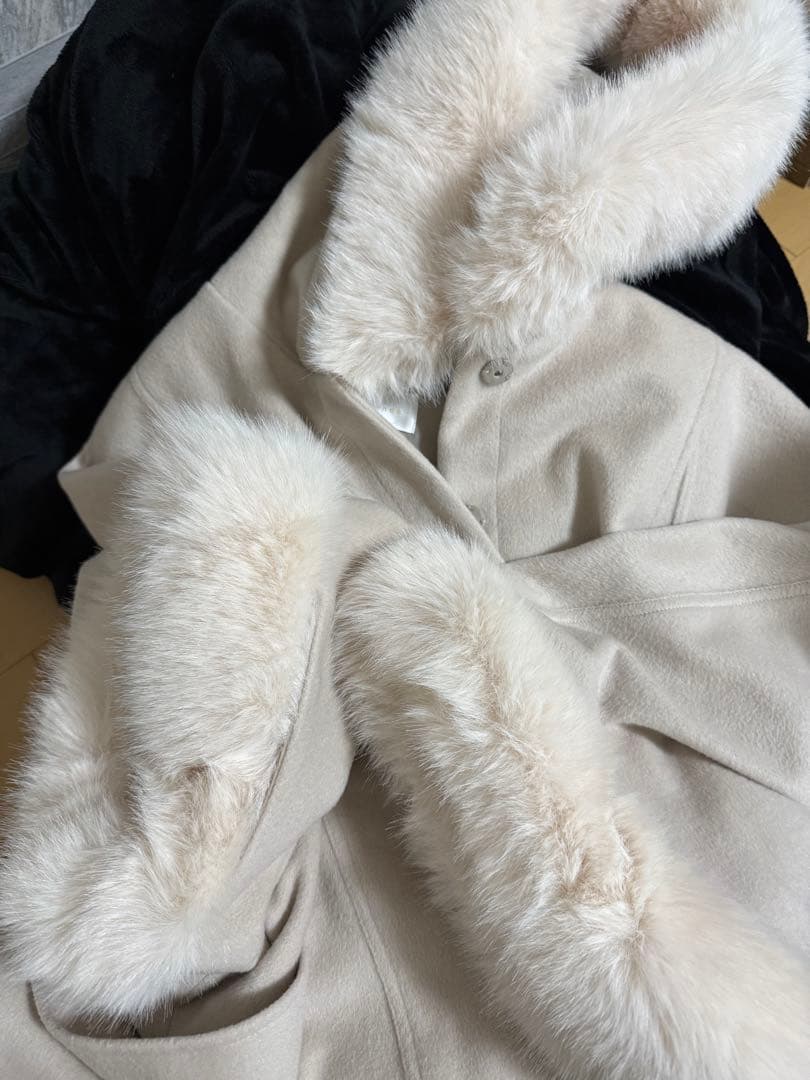 rienda ケープコート ポンチョコート ファーコート ベージュ