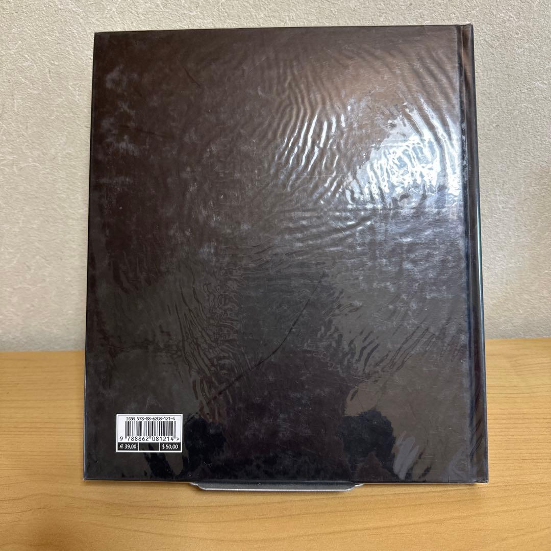 アート・デザイン・音楽 THE ART AND LIFE OF CHAZ BOJORQUEZ